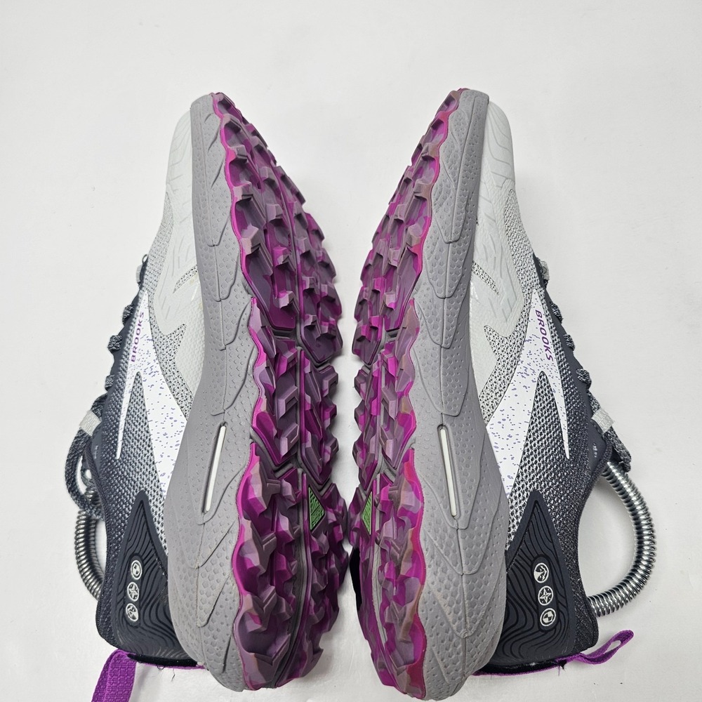 Brooks Cascadia 17 Athletic Hiking Shoes Womens 7.5 Oyster Purple Grey Low Top - Picture 4 of 10